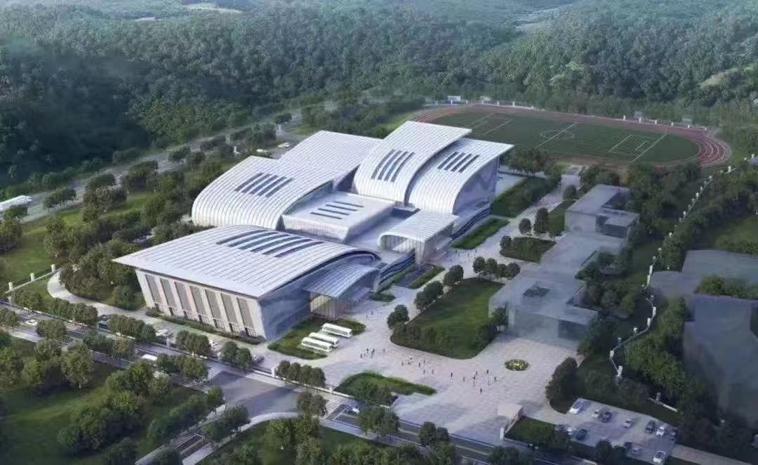 福建省体育局贵安跳水游泳训练基地 贵安温泉游泳基地本次扩建包括新建一座游泳跳水馆，其占地面积为13622.69平方米，同时配套建设了运动员公寓、餐厅、科研楼以及门卫室等设施，分别拥有3297.68平方米、1173.94平方米、1852.09平方米和26.69平方米的建筑面积。此外，还规划了400米长的田径场、室外跳水池以及篮球场和网球场等运动场地，使得整个项目扩建后的总建筑面积达到了23235.29平方米（包含地下室部分）。